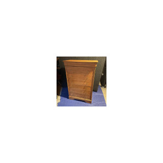 Beautiful solid 7-drawer Dresser