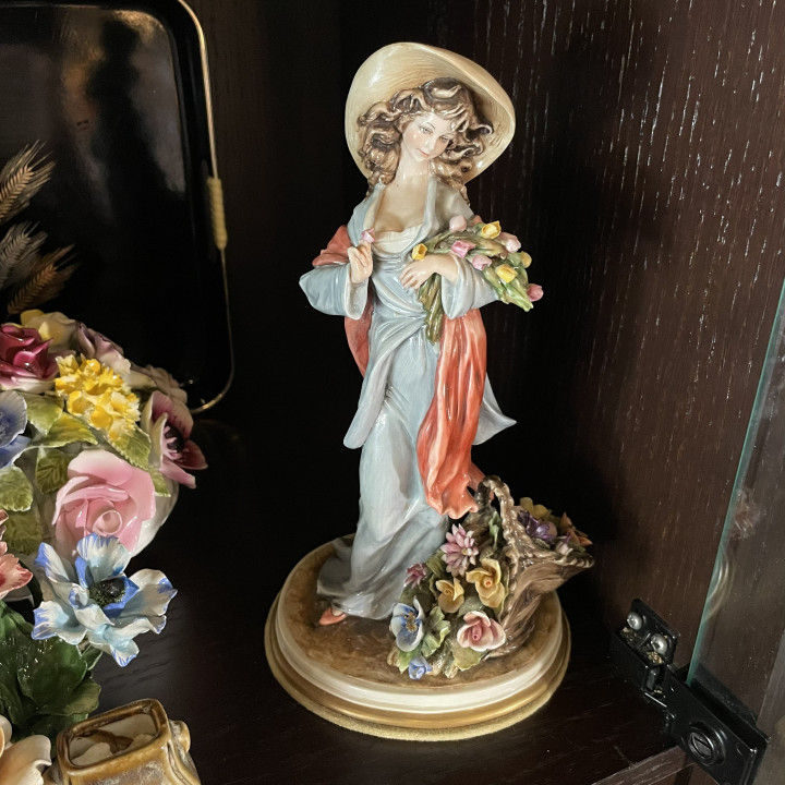 Capodimonte Flower Girl by Bruno Merli